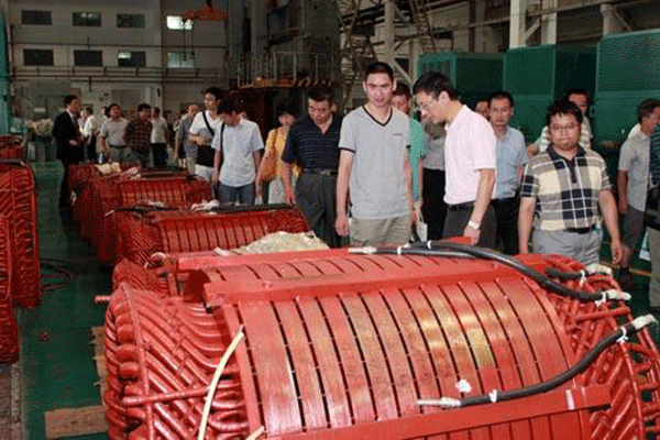 西安泰富西瑪高效節(jié)能電機(jī)在石油化工企業(yè)節(jié)能應(yīng)用。
