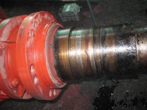 如何檢查高壓電動(dòng)機(jī)的通風(fēng)和軸承的潤(rùn)滑是否正常？