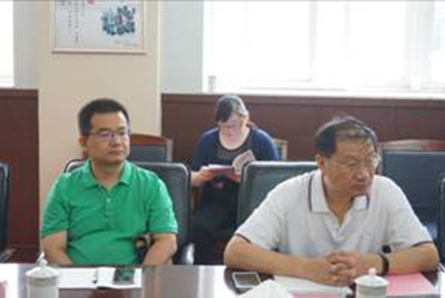 副秘書長姚向華，副理事長兼秘書長王潤孝
